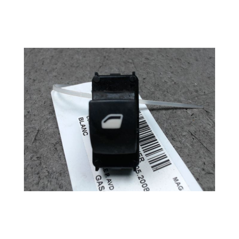 COMMANDE LEVE-GLACE PORTE AVD PEUGEOT PARTNER TEPEE 2008-