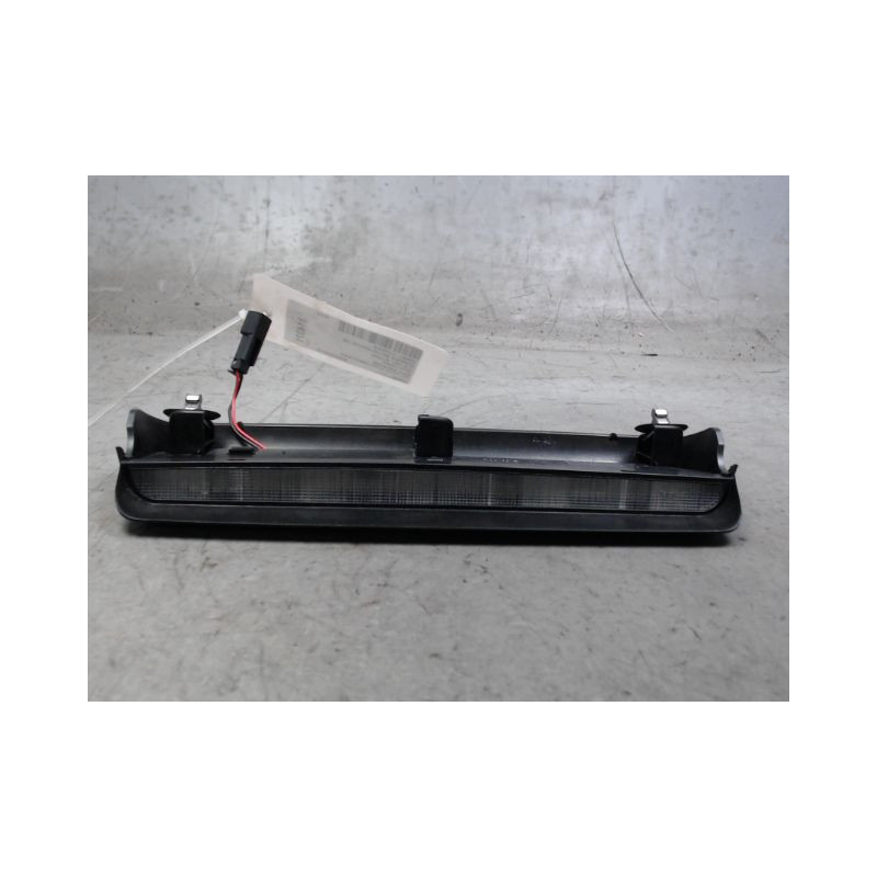 FEUX STOP SUPPLEMENTAIRE OPEL CORSA 03-06
