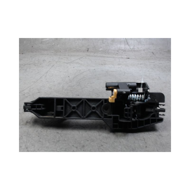 POIGNEE EXTERIEURE PORTE AVANT DROIT HYUNDAI I20