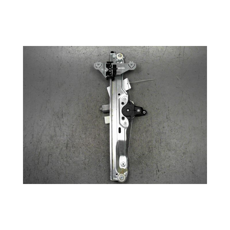 MECANISME+MOTEUR LEVE-GLACE AVANT DROIT NISSAN QASHQAI