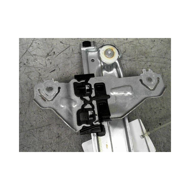 MECANISME+MOTEUR LEVE-GLACE AVANT DROIT NISSAN QASHQAI