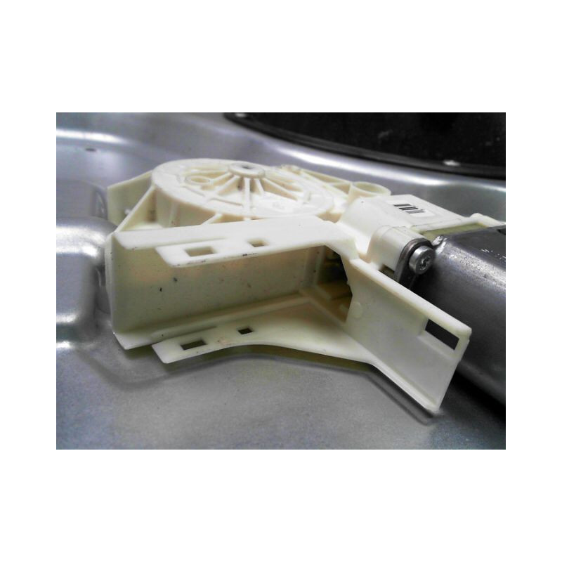 MECANISME+MOTEUR LEVE-GLACE AVANT DROIT FORD FOCUS 2008-