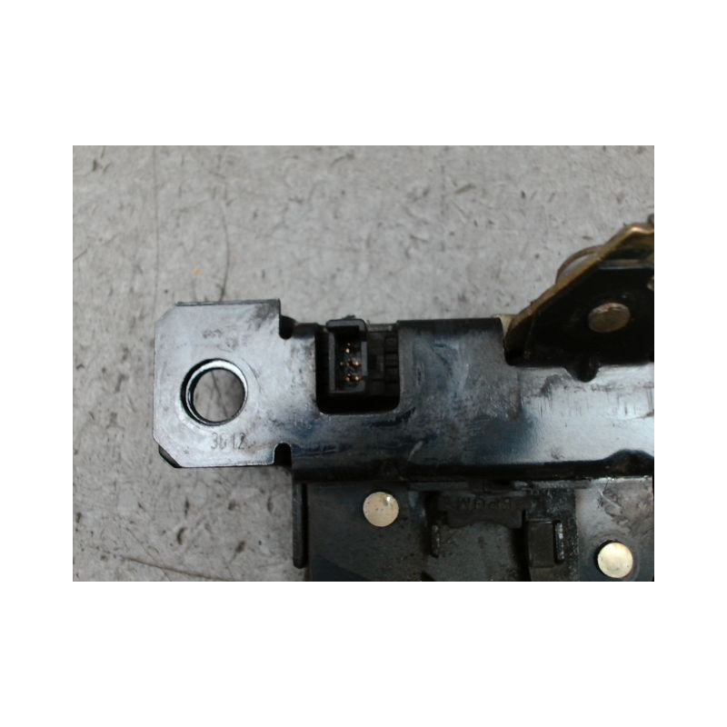 SERRURE HAYON  VOLKSWAGEN GOLF IV 98-2004