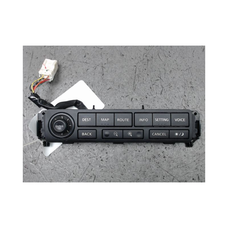 COMMANDE GPS NISSAN MURANO