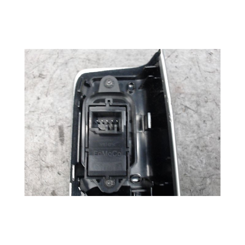 COMMANDE LEVE-GLACE PORTE ARD VOLVO V50