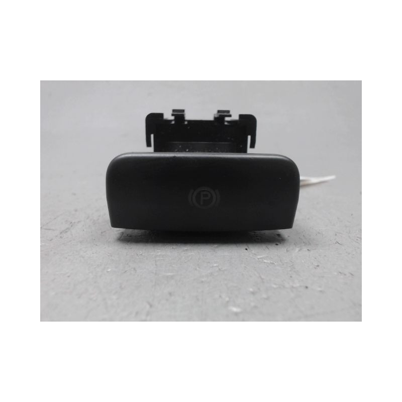 INTERIEUR COMMANDE FREIN A MAIN PEUGEOT 5008 2009-