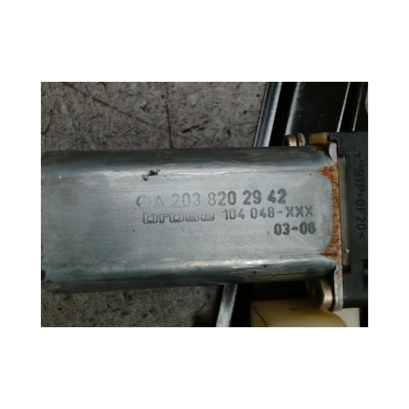 MECANISME+MOTEUR LEVE-GLACE ARRIERE GAUCHE MERCEDES CLASSE C BREAK 2001-