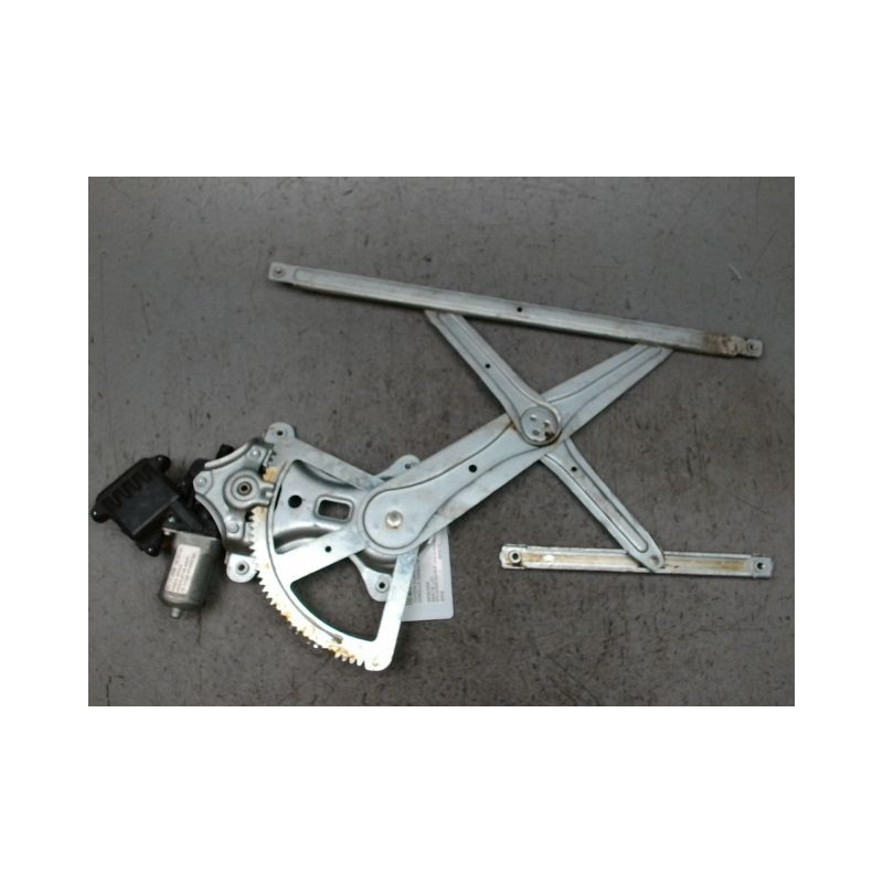 MECANISME+MOTEUR LEVE-GLACE AVANT DROIT TOYOTA COROLLA VERSO 2007-