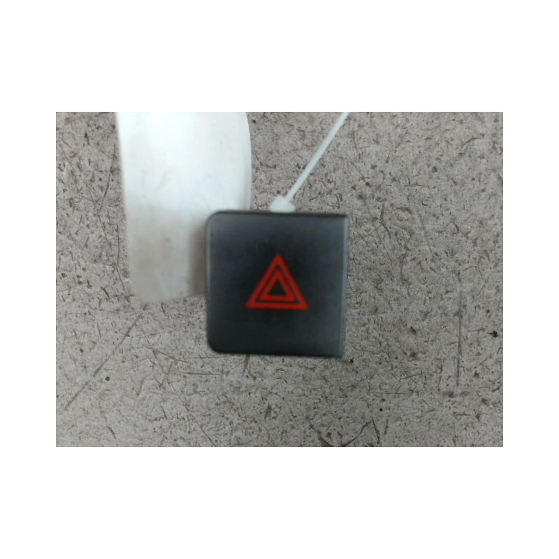 BOUTON DE WARNING CHEVROLET CAPTIVA