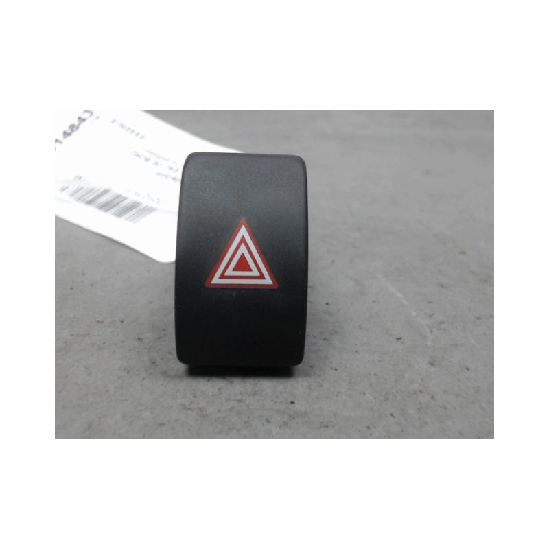 BOUTON DE WARNING TOYOTA C-HR