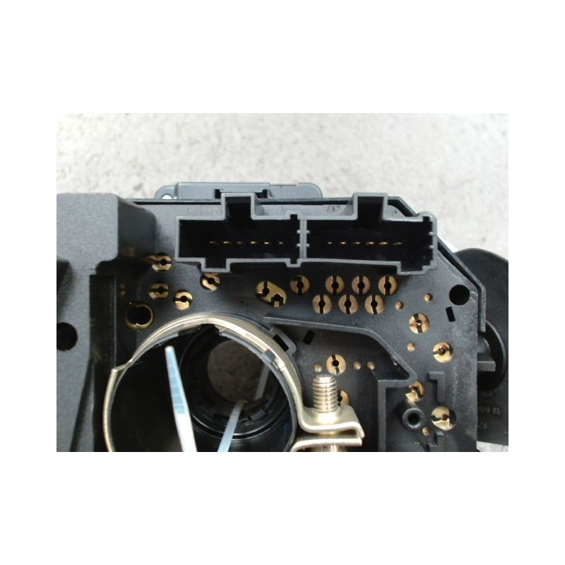 BLOC COMMODOS ALFA ROMEO 147 2004-