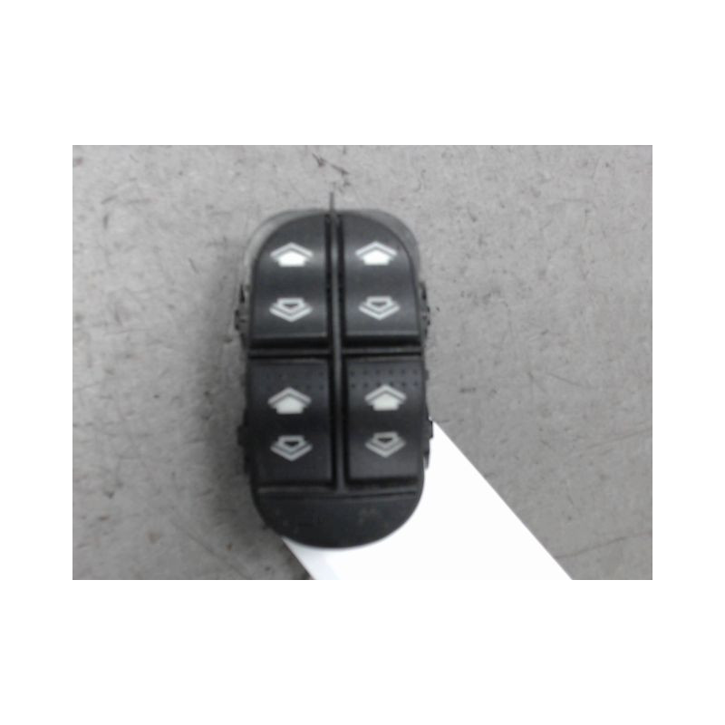 COMMANDE LEVE-GLACE PORTE AVG FORD FOCUS CLIPPER 98-04