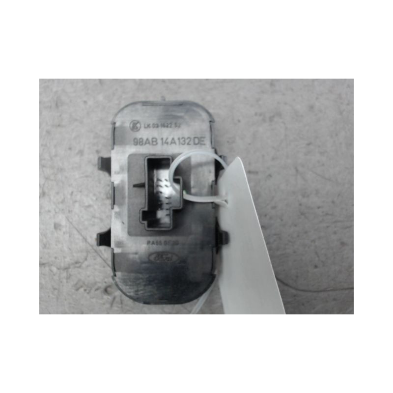 COMMANDE LEVE-GLACE PORTE AVG FORD FOCUS CLIPPER 98-04