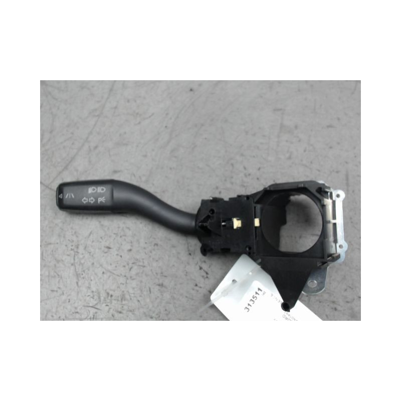 COMMANDE CLIGNOTANT AUDI A6 AVANT 2005-