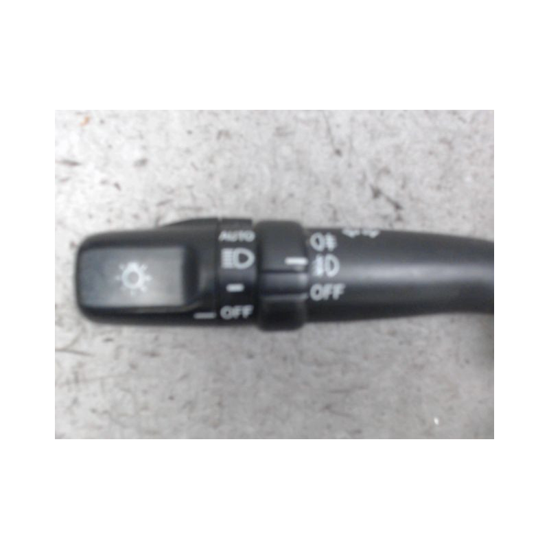 COMMANDE CLIGNOTANT TOYOTA AVENSIS