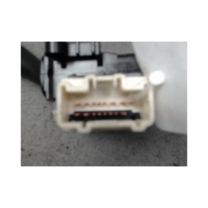 COMMANDE CLIGNOTANT TOYOTA AVENSIS