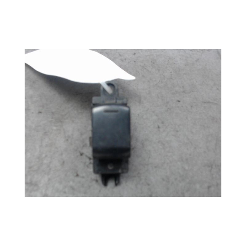 COMMANDE LEVE-GLACE PORTE AVD NISSAN NAVARA DOUBLE CABINE