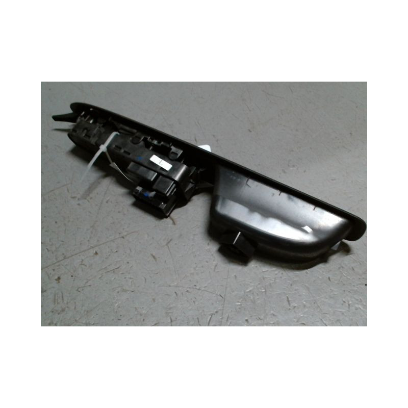 COMMANDE LEVE-GLACE PORTE AVG CITROEN DS3 2009-
