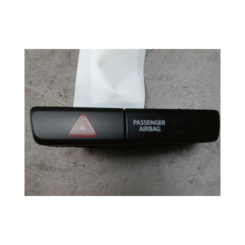 BOUTON DE WARNING SUZUKI VITARA