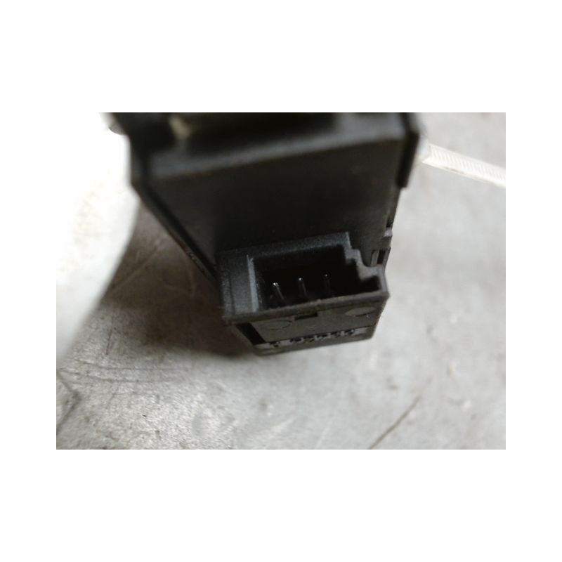 COMMANDE LEVE-GLACE PORTE ARD MERCEDES CLASSE A 2001 -