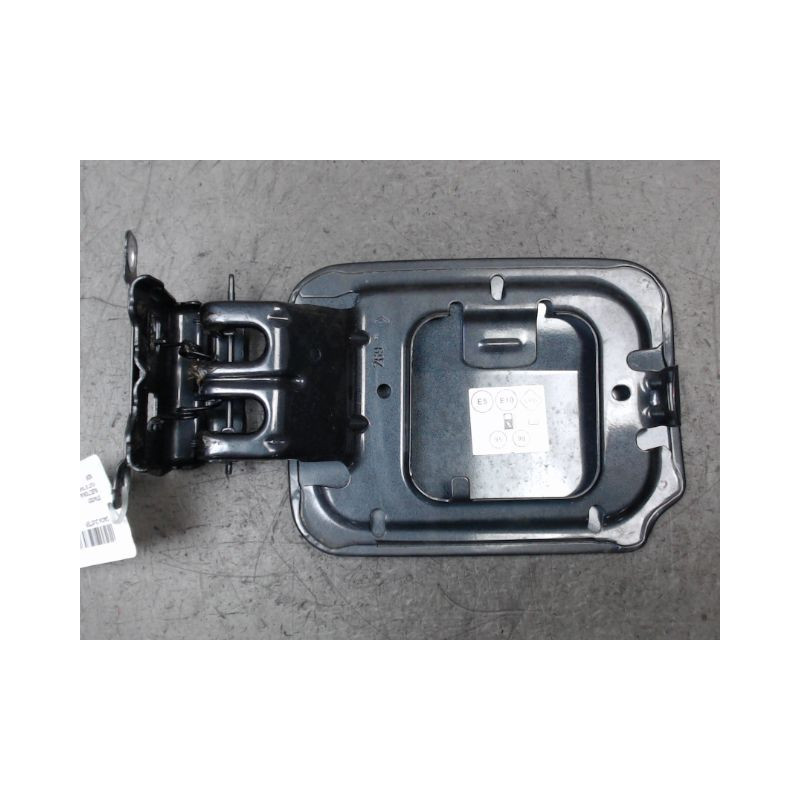 VOLET DE TRAPPE CARBURANT DACIA DUSTER