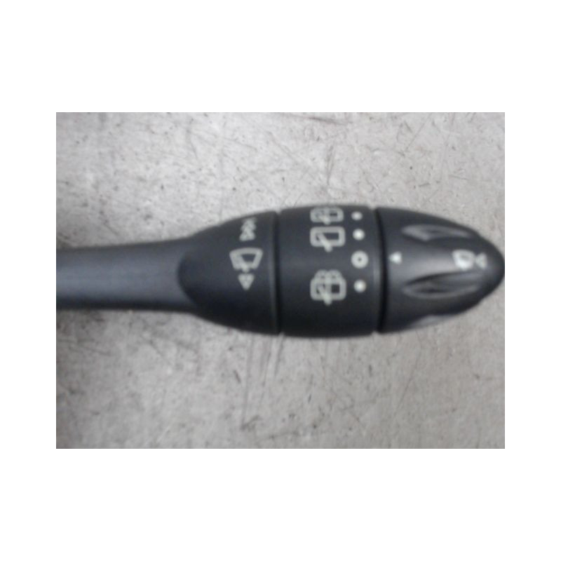 BLOC COMMODOS MINI MINI 2006-