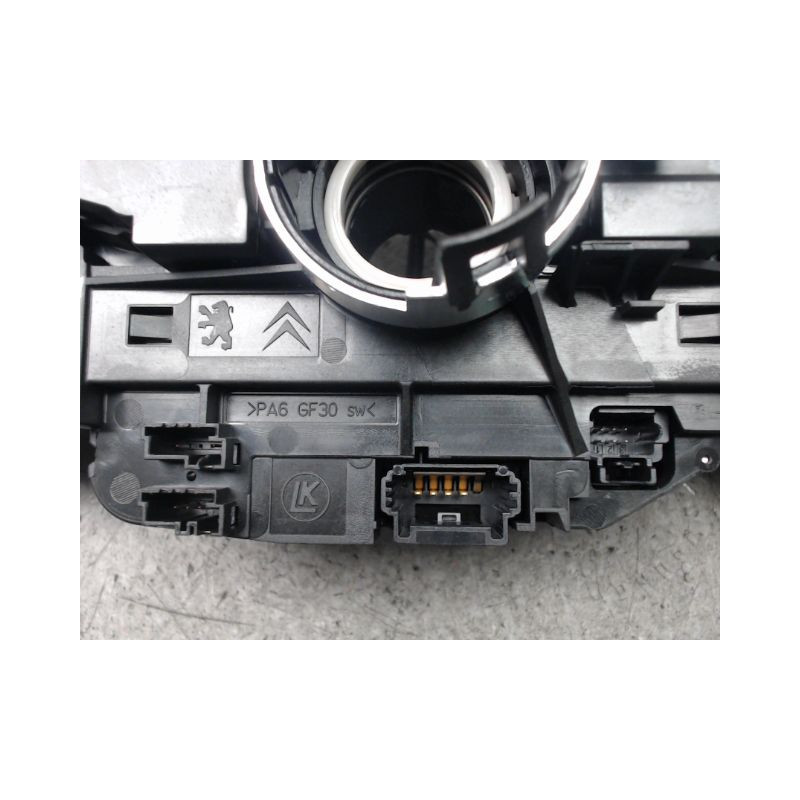 BLOC COMMODOS PEUGEOT 3008