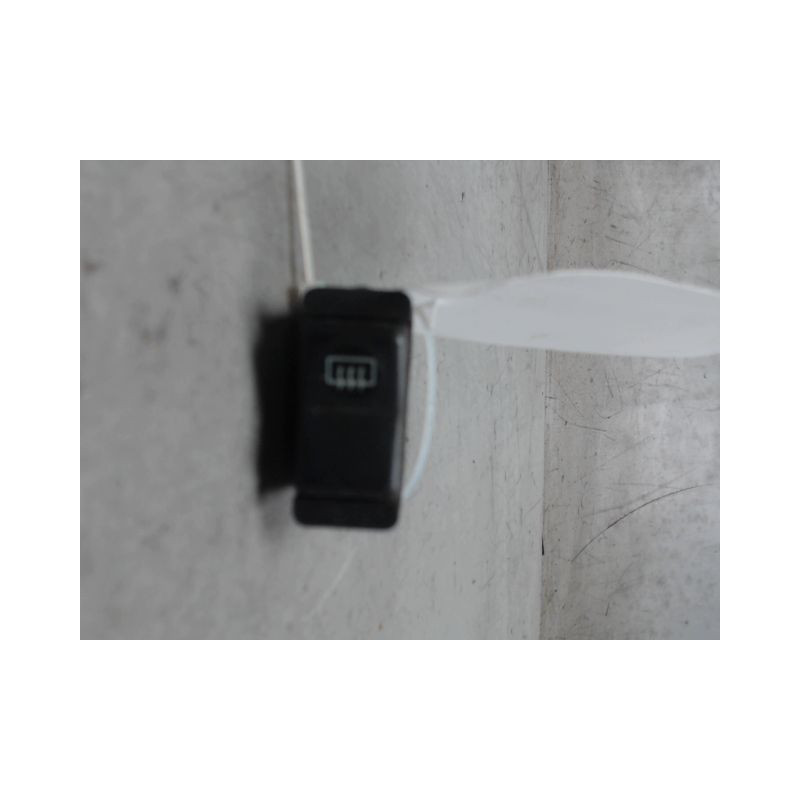 COMMANDE DEGIVRAGE LUNETTE ARRIERE MERCEDES 200