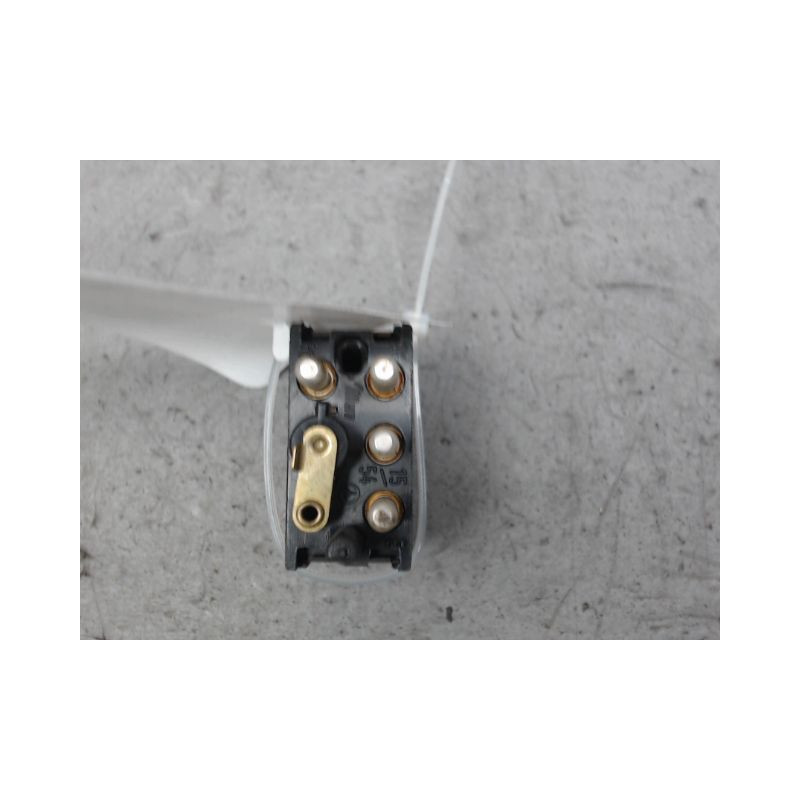 COMMANDE DEGIVRAGE LUNETTE ARRIERE MERCEDES 200