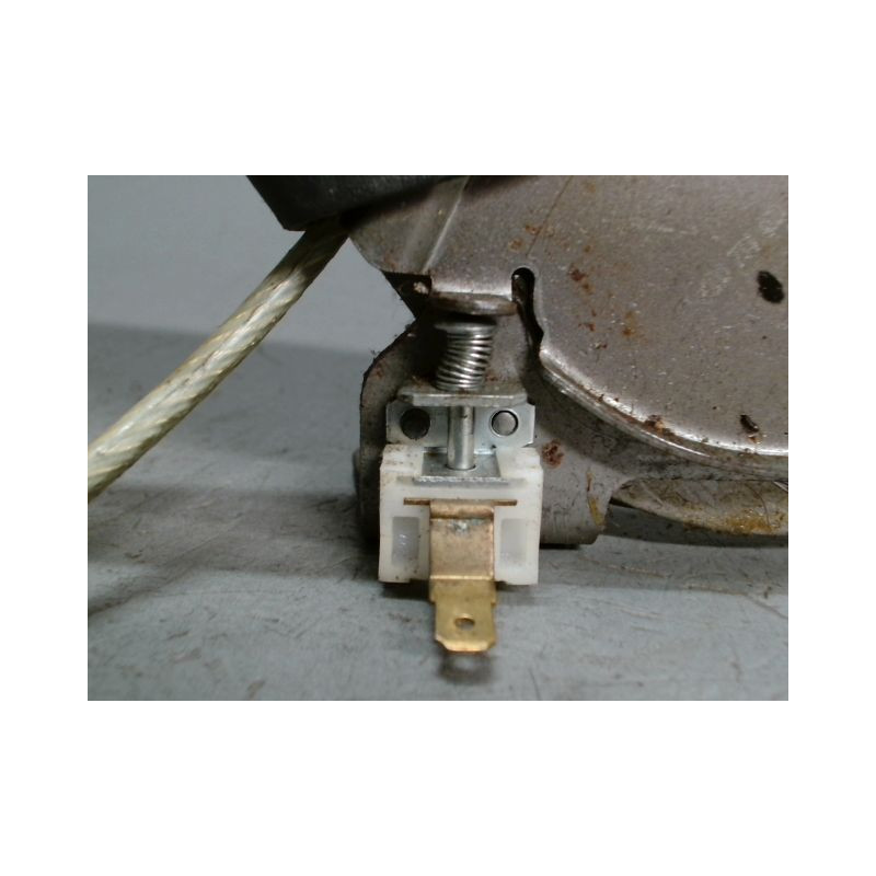 LEVIER FREIN A MAIN RENAULT CLIO III 2009-
