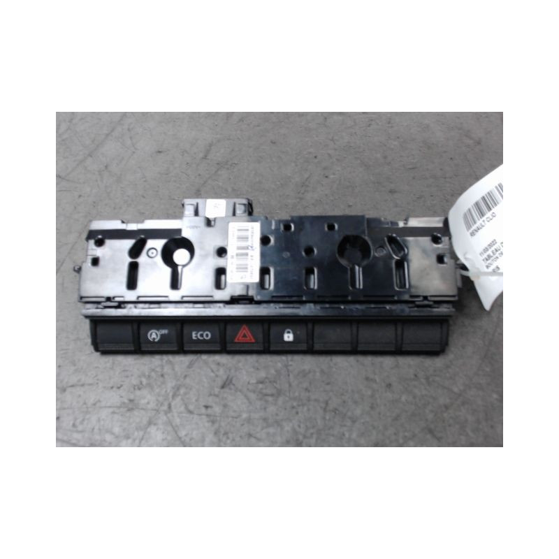 BOUTON DE WARNING RENAULT CLIO