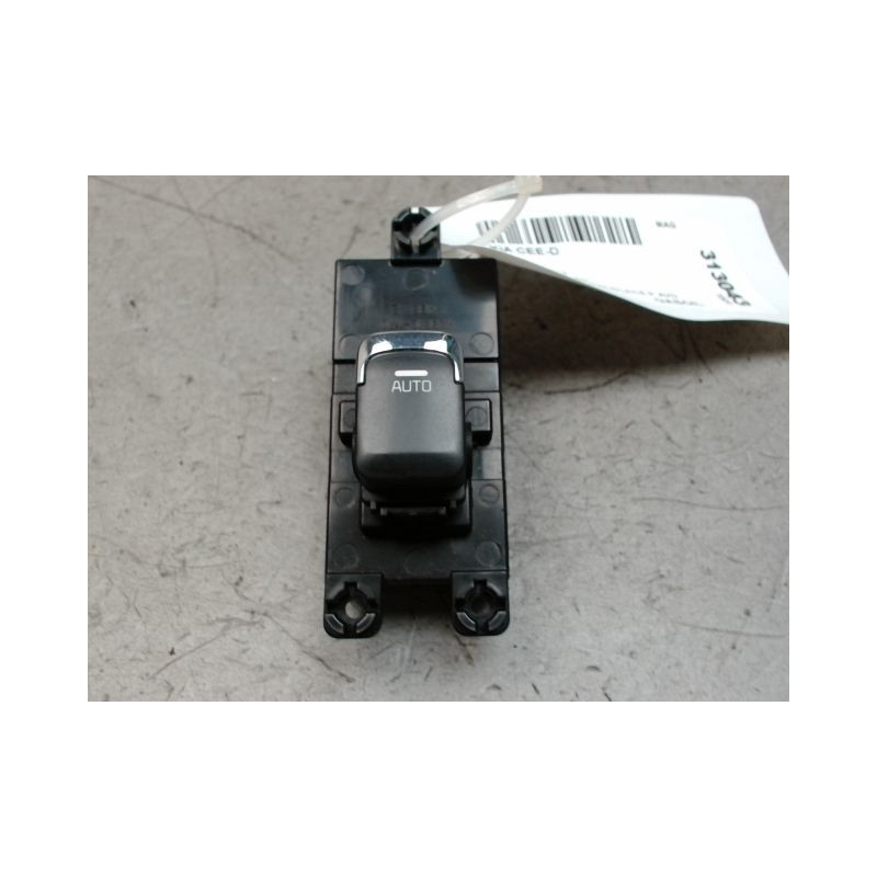 COMMANDE LEVE-GLACE PORTE AVD KIA CEE-D