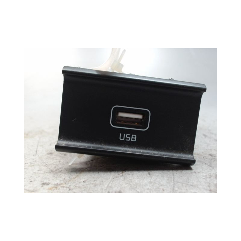 PORT USB/AUX KIA NIRO