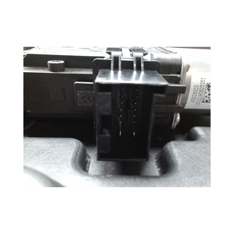 MECANISME+MOTEUR LEVE-GLACE AVANT GAUCHE SEAT IBIZA