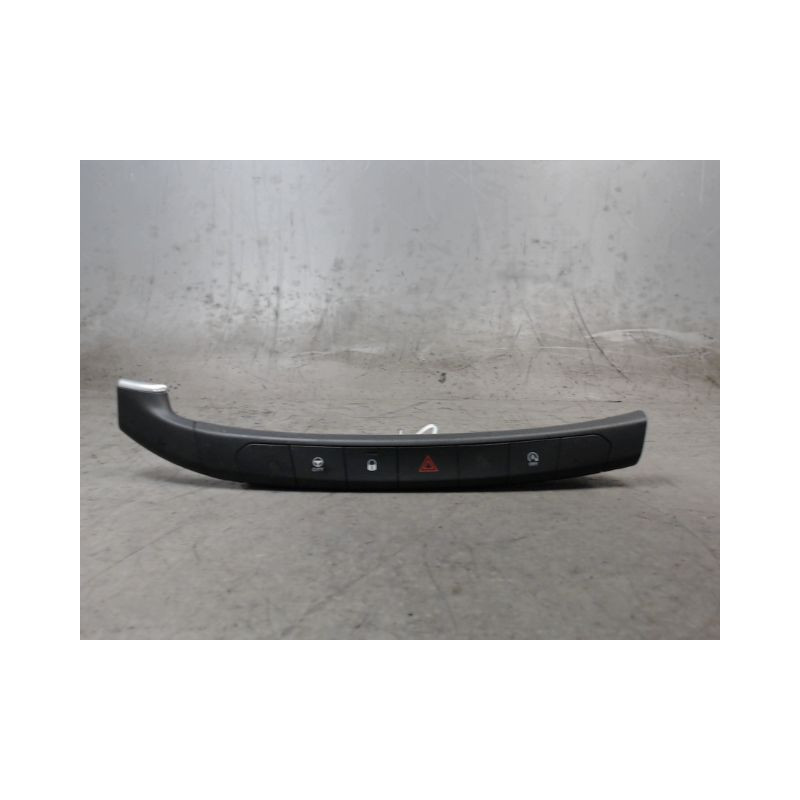 BOUTON DE WARNING FIAT TIPO