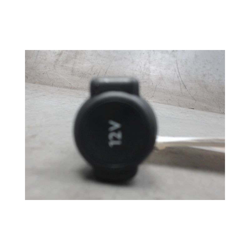 PRISE 12V AV PEUGEOT 308