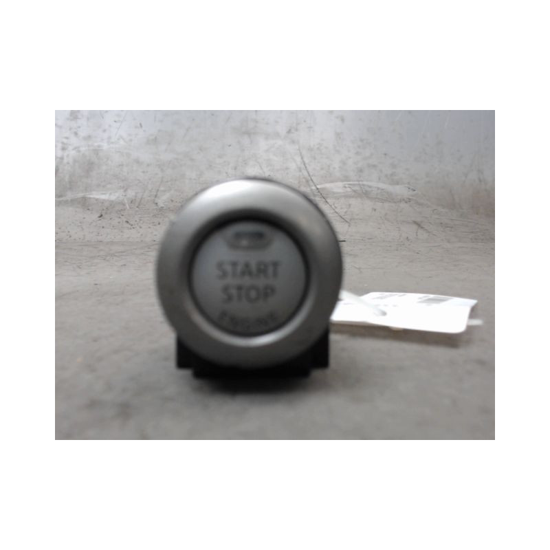 BOUTON DE DEMARRAGE NISSAN JUKE