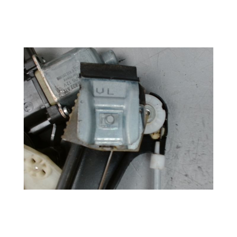 MECANISME+MOTEUR LEVE-GLACE AVANT GAUCHE VOLKSWAGEN POLO 2009-
