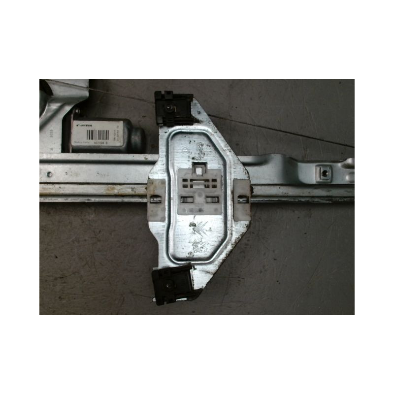 MECANISME+MOTEUR LEVE-GLACE AVANT DROIT PEUGEOT PARTNER FGT LONG 08-