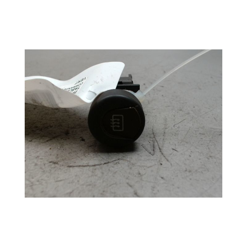 COMMANDE DEGIVRAGE LUNETTE ARRIERE CITROEN BERLINGO BREAK -2002