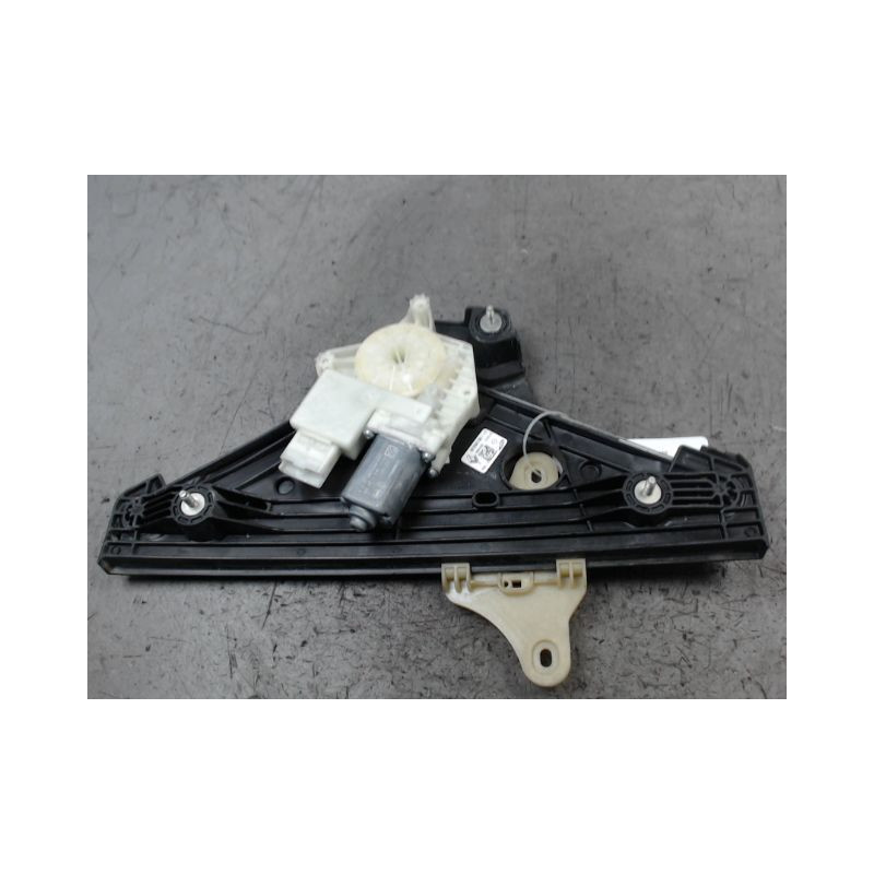 MECANISME+MOTEUR LEVE-GLACE ARRIERE DROIT RENAULT CLIO