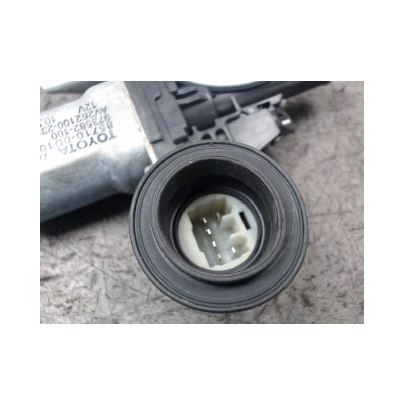 MECANISME+MOTEUR LEVE-GLACE AVANT DROIT TOYOTA AURIS