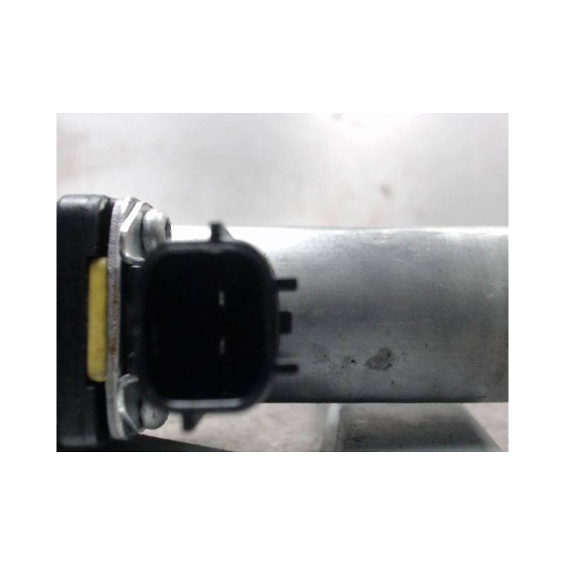 MECANISME+MOTEUR LEVE-GLACE AVANT DROIT DACIA SANDERO
