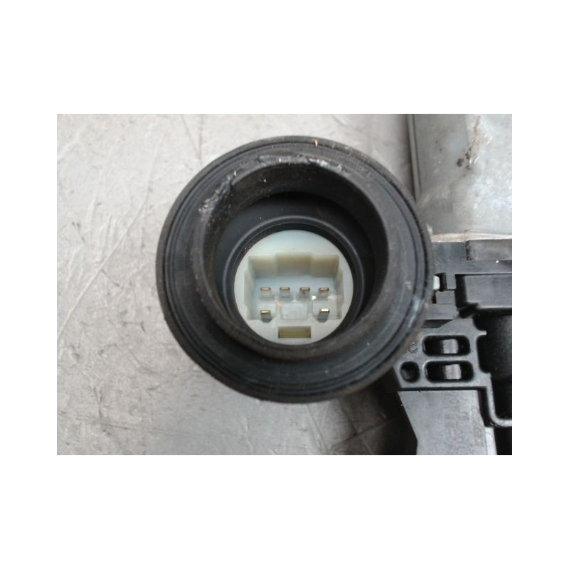 MECANISME+MOTEUR LEVE-GLACE AVANT DROIT SUZUKI SWIFT 3P