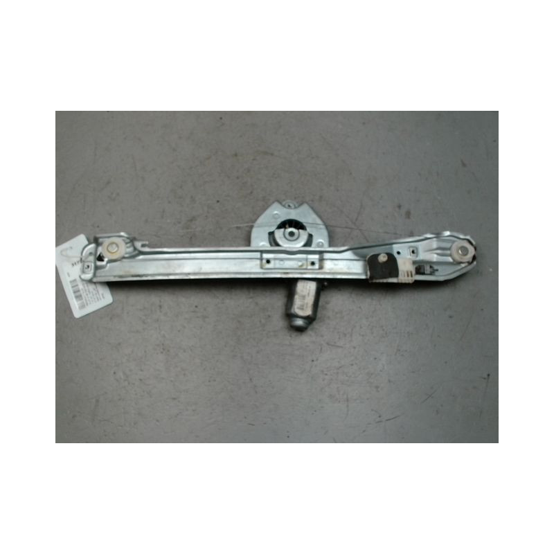 MECANISME+MOTEUR LEVE-GLACE ARRIERE DROIT RENAULT CLIO III ESTATE 2008-