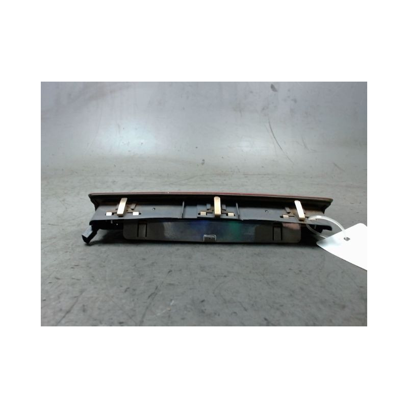 FEUX STOP SUPPLEMENTAIRE OPEL ZAFIRA 2005-