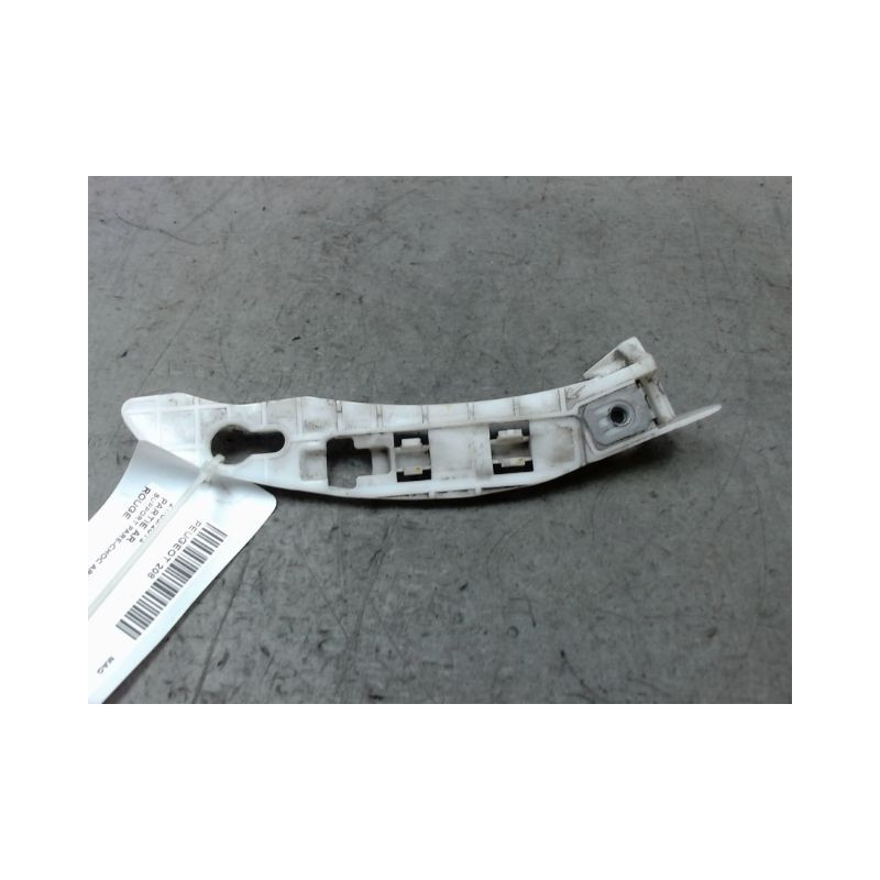 SUPPORT PARE-CHOC ARD PEUGEOT 208