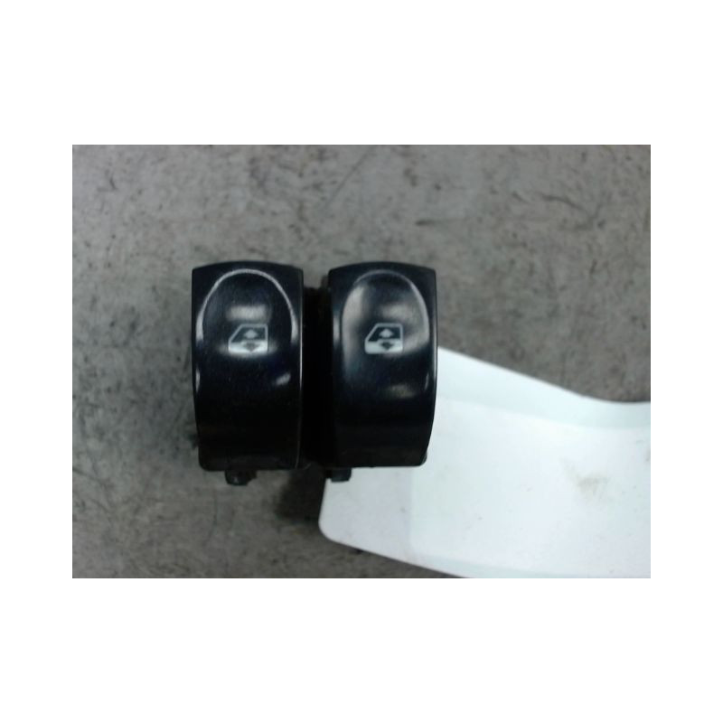 COMMANDE LEVE-GLACE PORTE AVG RENAULT CLIO