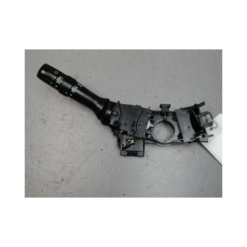 COMMANDE CLIGNOTANT TOYOTA AURIS 2010-