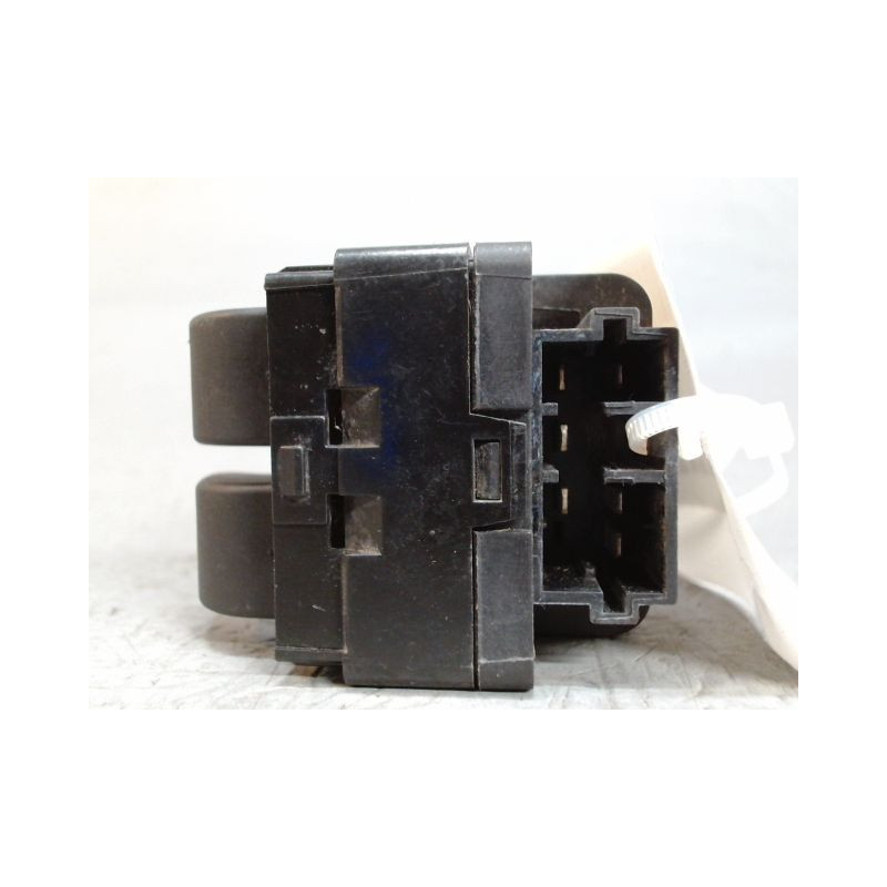 COMMANDE LEVE-GLACE PORTE AVG MICROCAR M.GO